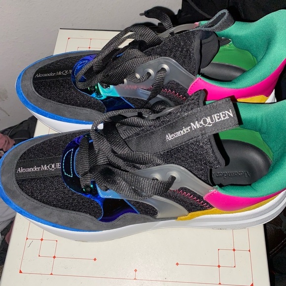 Men’s Alexander McQueen - Picture 10 of 12